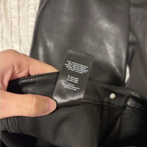Aritzia Wilfred Free Lucy Pant Vegan Leather Black Size 2 NWT - Picture 7 of 8
